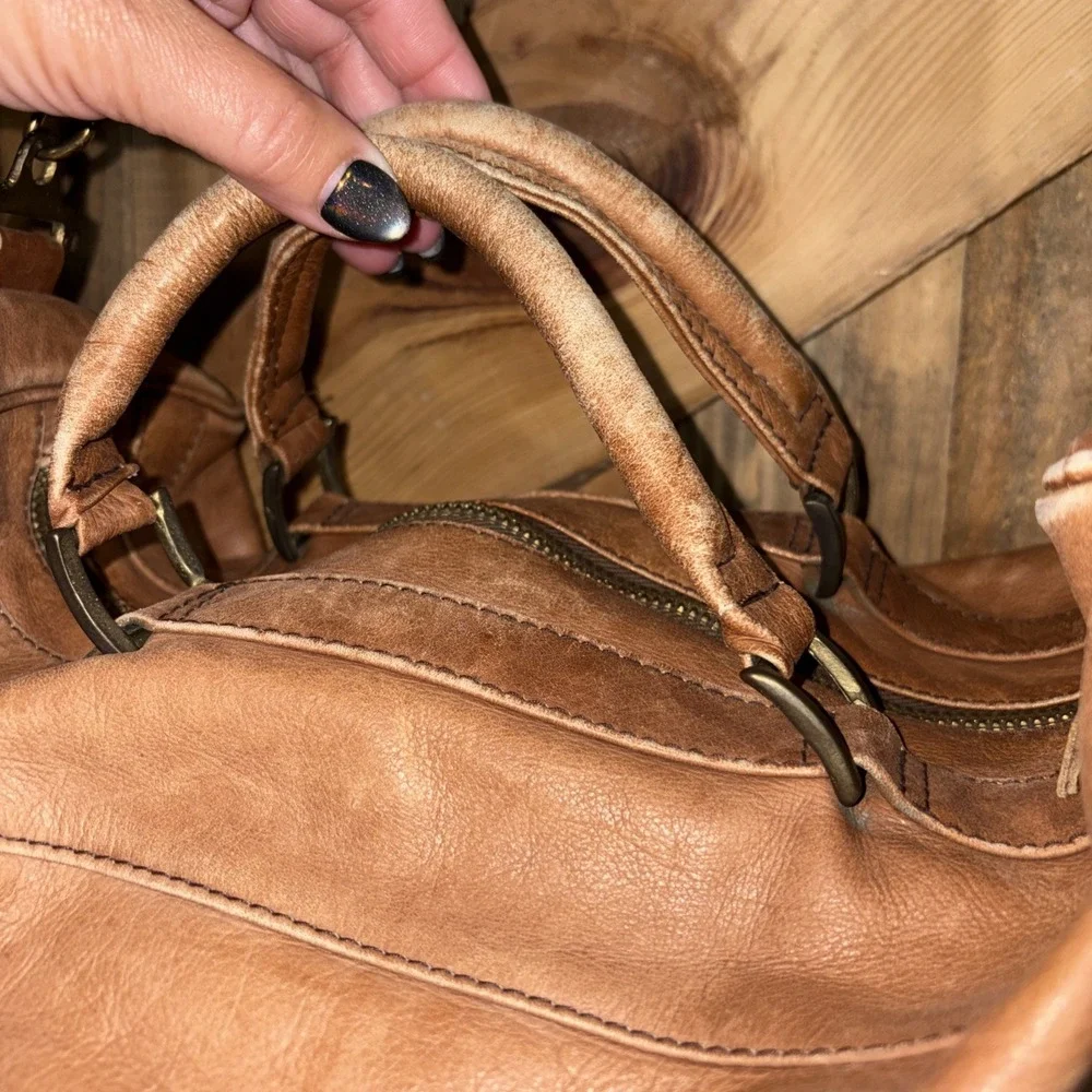 Vtg Tumi Full Grain Leather Tan Duffel Satchel Bag Crossbody Removable Strap